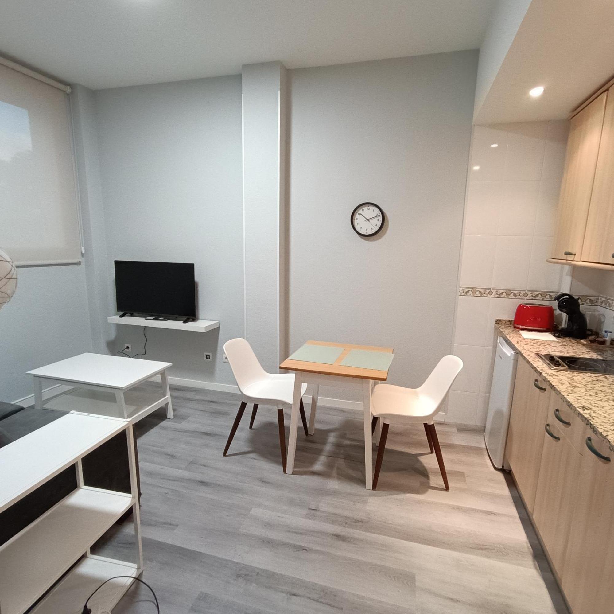 Apartamentos Go Covaresa Parking Gratuito Bajo Disponibilidad Valladolid Esterno foto