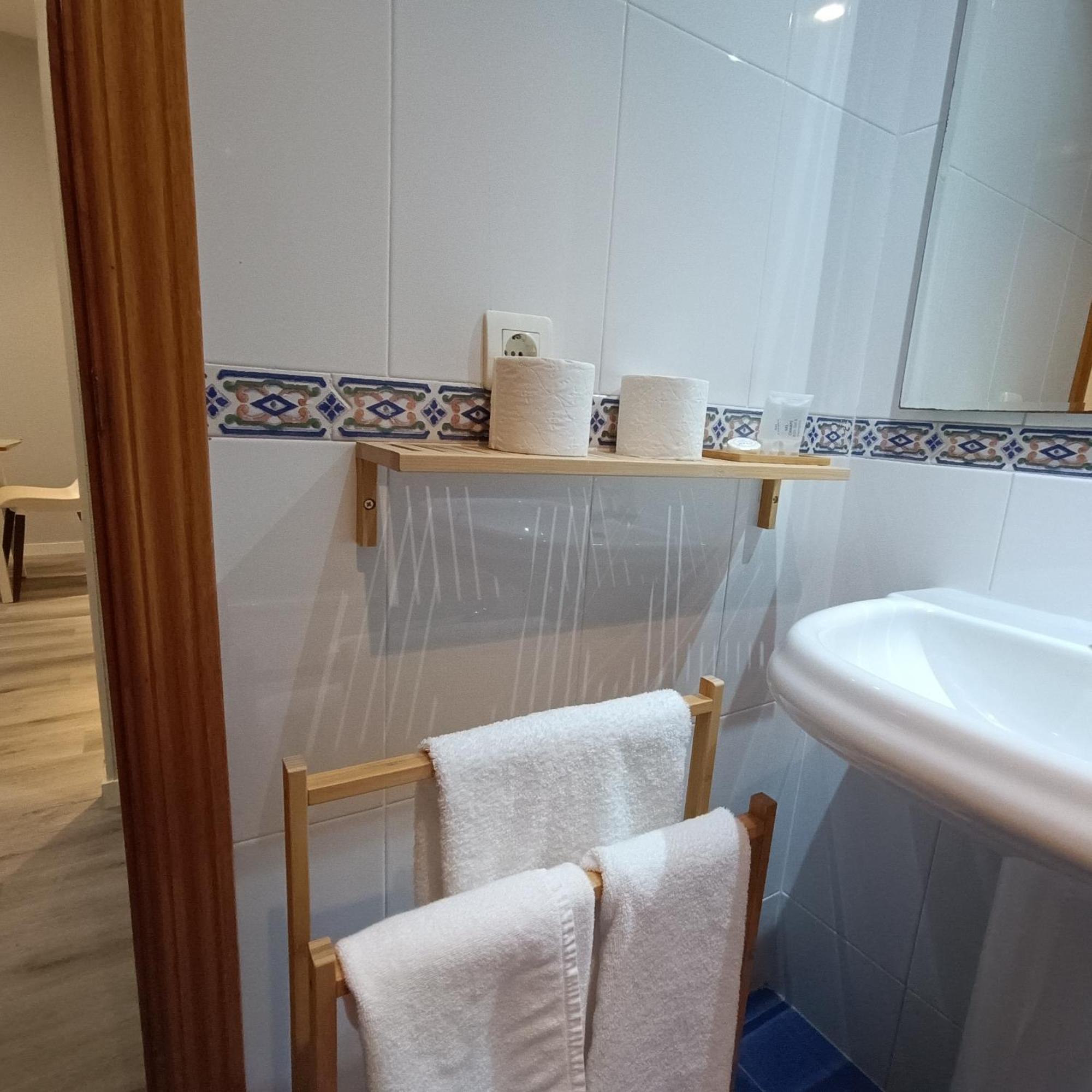 Apartamentos Go Covaresa Parking Gratuito Bajo Disponibilidad Valladolid Esterno foto